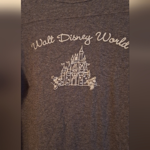 Disney Parks 3/4 sleeve T-shirt Heather Gray sz L Vacay Casual  EUC - Picture 2 of 4